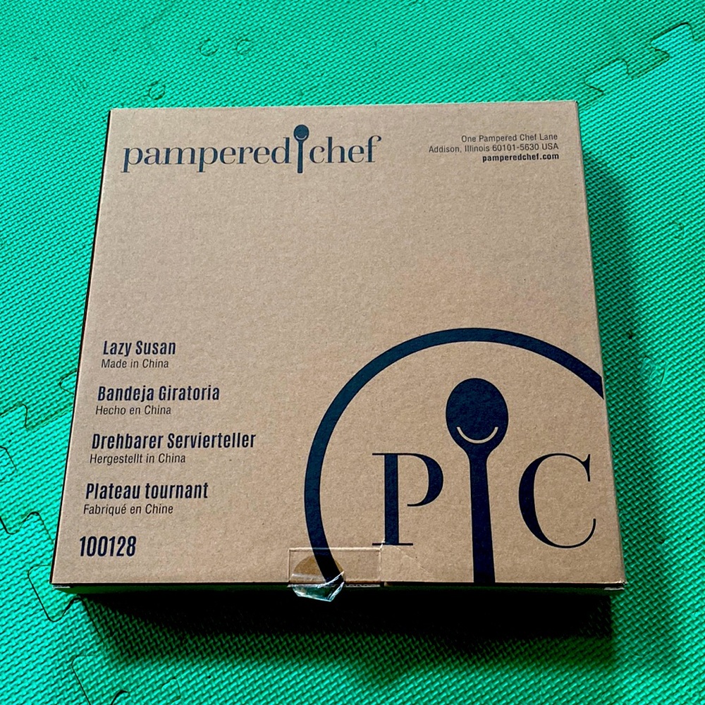 NWT PAMPERED CHEF - Lazy Susan